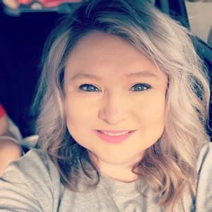 Meet your Posher, Tina